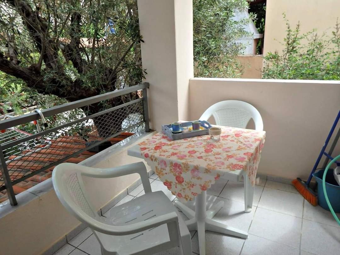 Fouli House Aparthotel Пефкохори Екстериор снимка